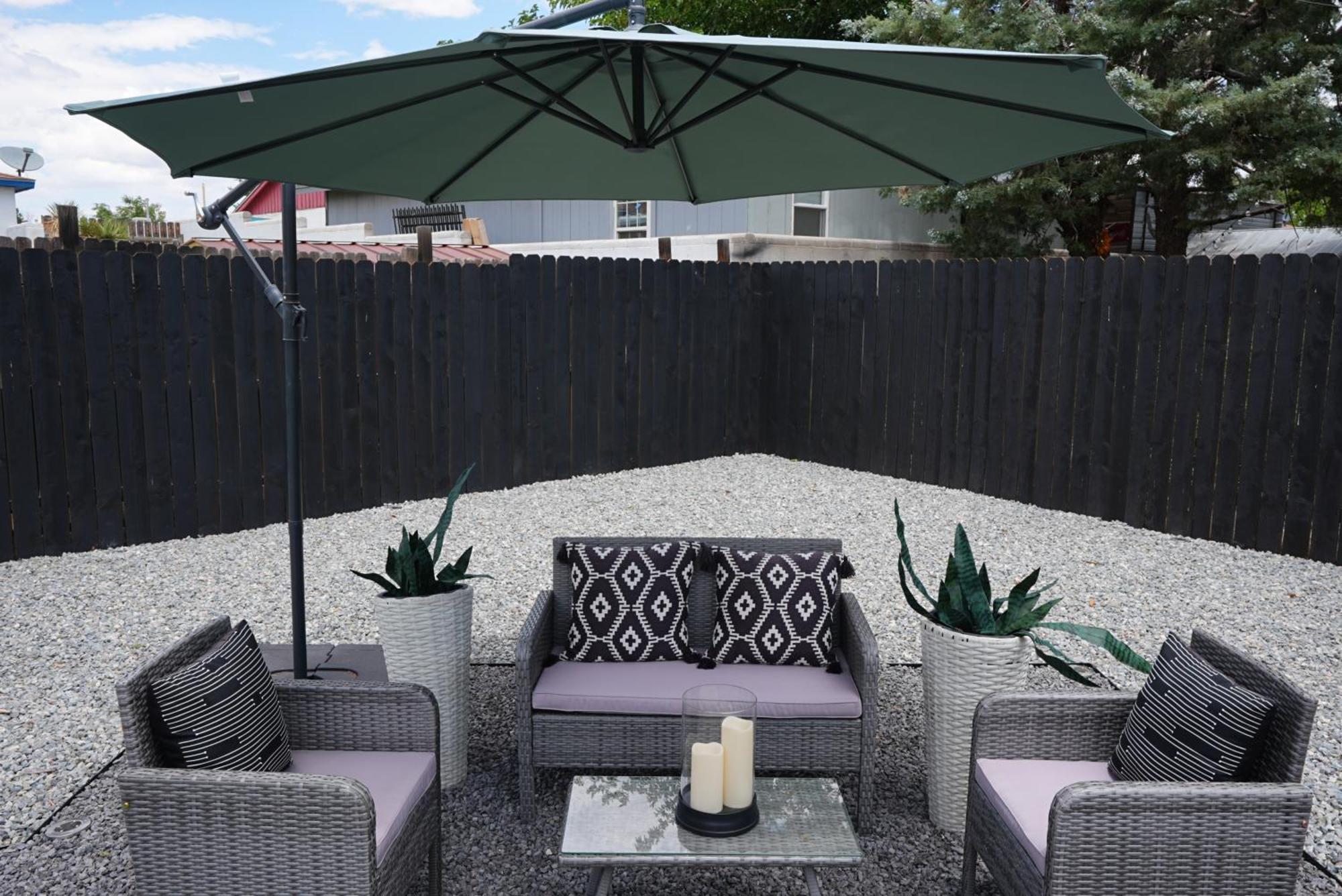 Centrally Located! Remodeled! Huge Backyard! The White House Albuquerque Exterior foto